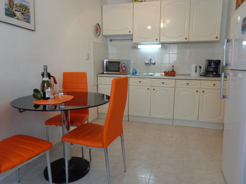 Zoya Apartment Бургас Екстериор снимка