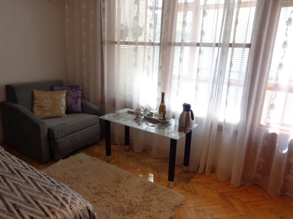 Zoya Apartment Бургас Екстериор снимка