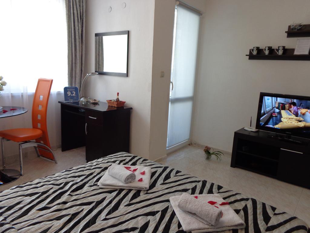 Zoya Apartment Бургас Екстериор снимка