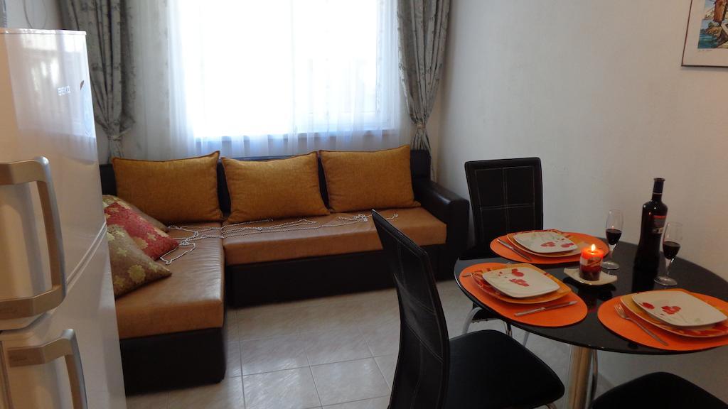 Zoya Apartment Бургас Стая снимка